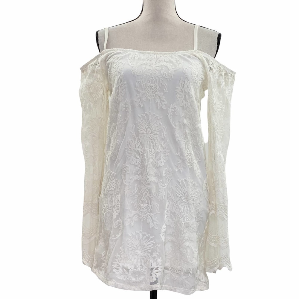 La Hearts White Lace Cold-Shoulder Bell Sleeve Top